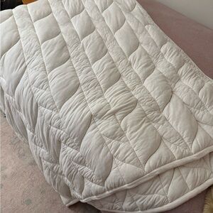 Anthropologie bedding